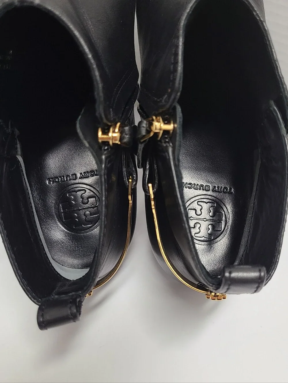 Tory Burch Jess Black Leather Ankle Boots Gold Strap Detail Sz 10